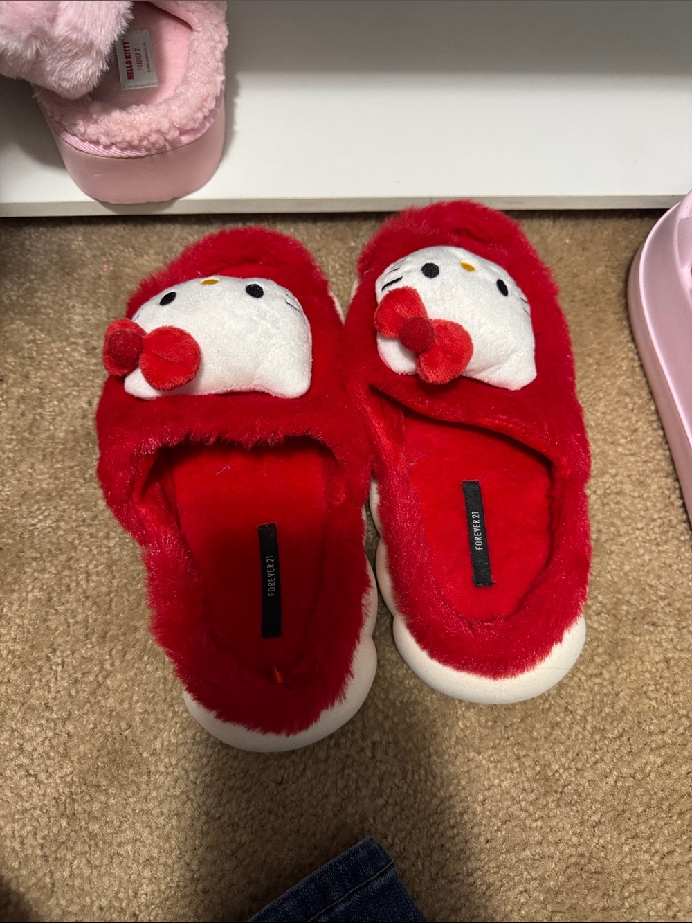 Forever 21 Red Plush Hello Kitty Kids Slippers